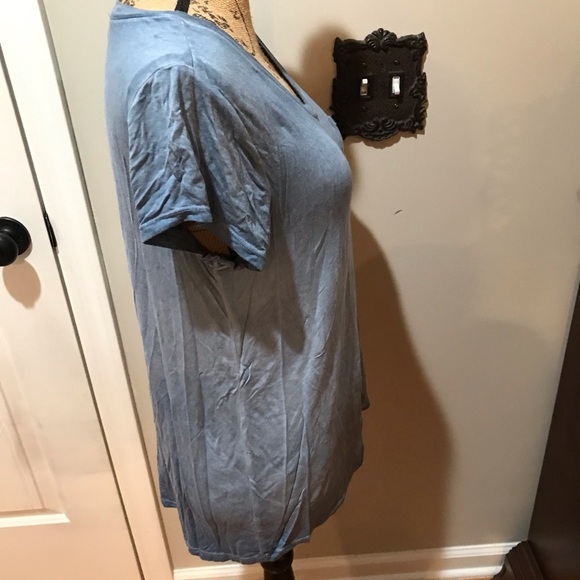 ▪️Super Soft Two Toned Tee - Picture 4 of 9